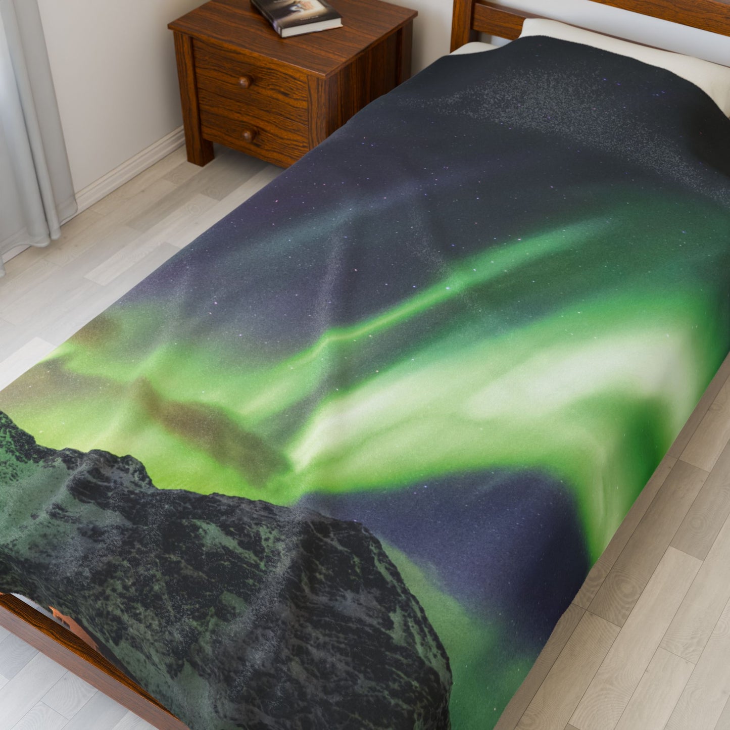 Northern Lights Velveteen Plush Blanket